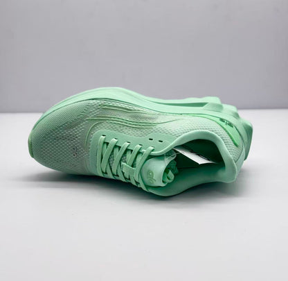 ALO running Light green shoes