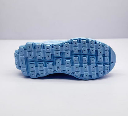 Alo Runner Crystal Clear Blue Running Shoes