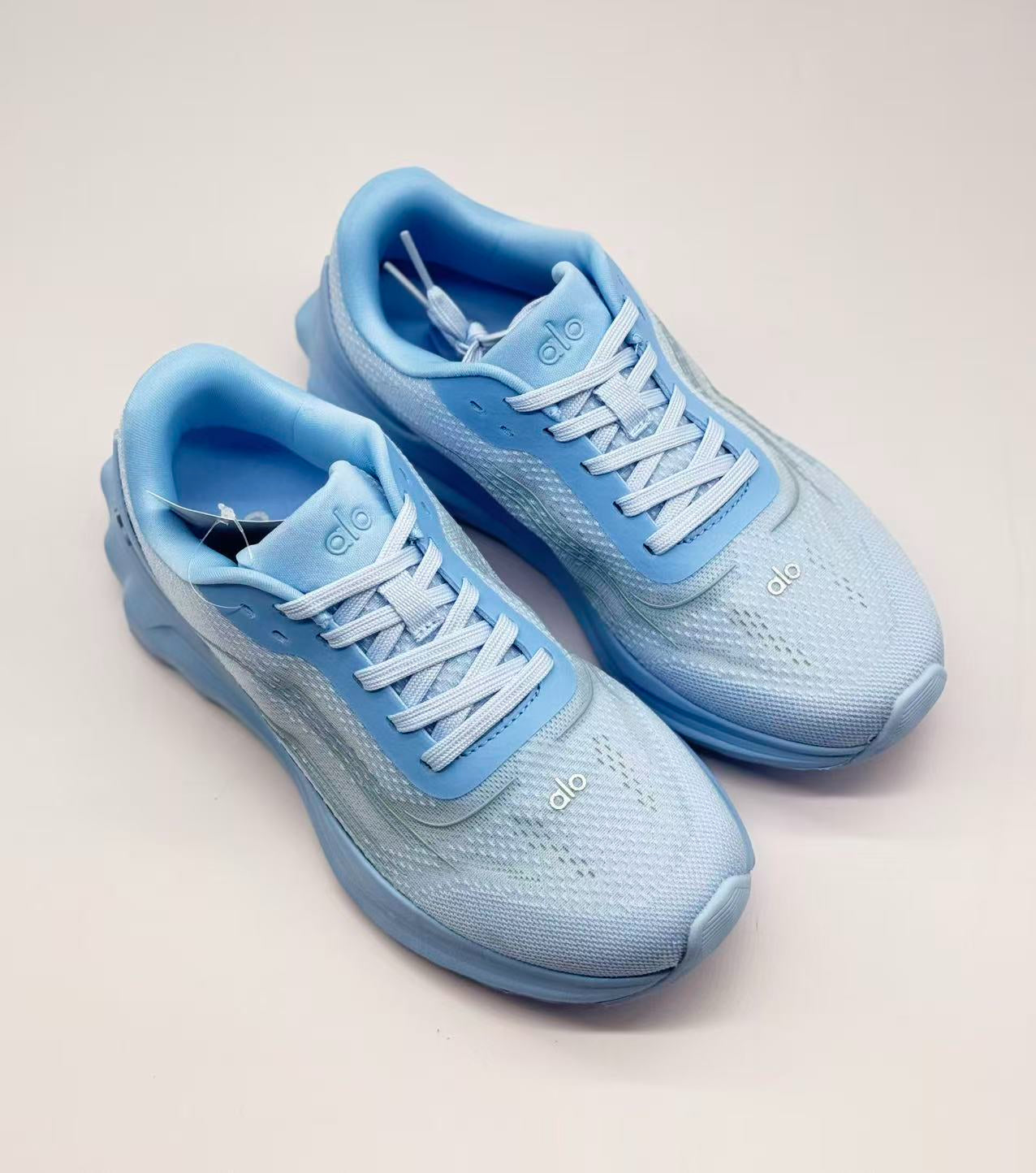 Alo Runner Crystal Clear Blue Running Shoes