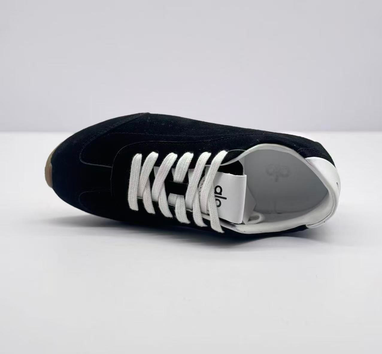 ALO All-black German training shoes