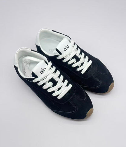 ALO All-black German training shoes