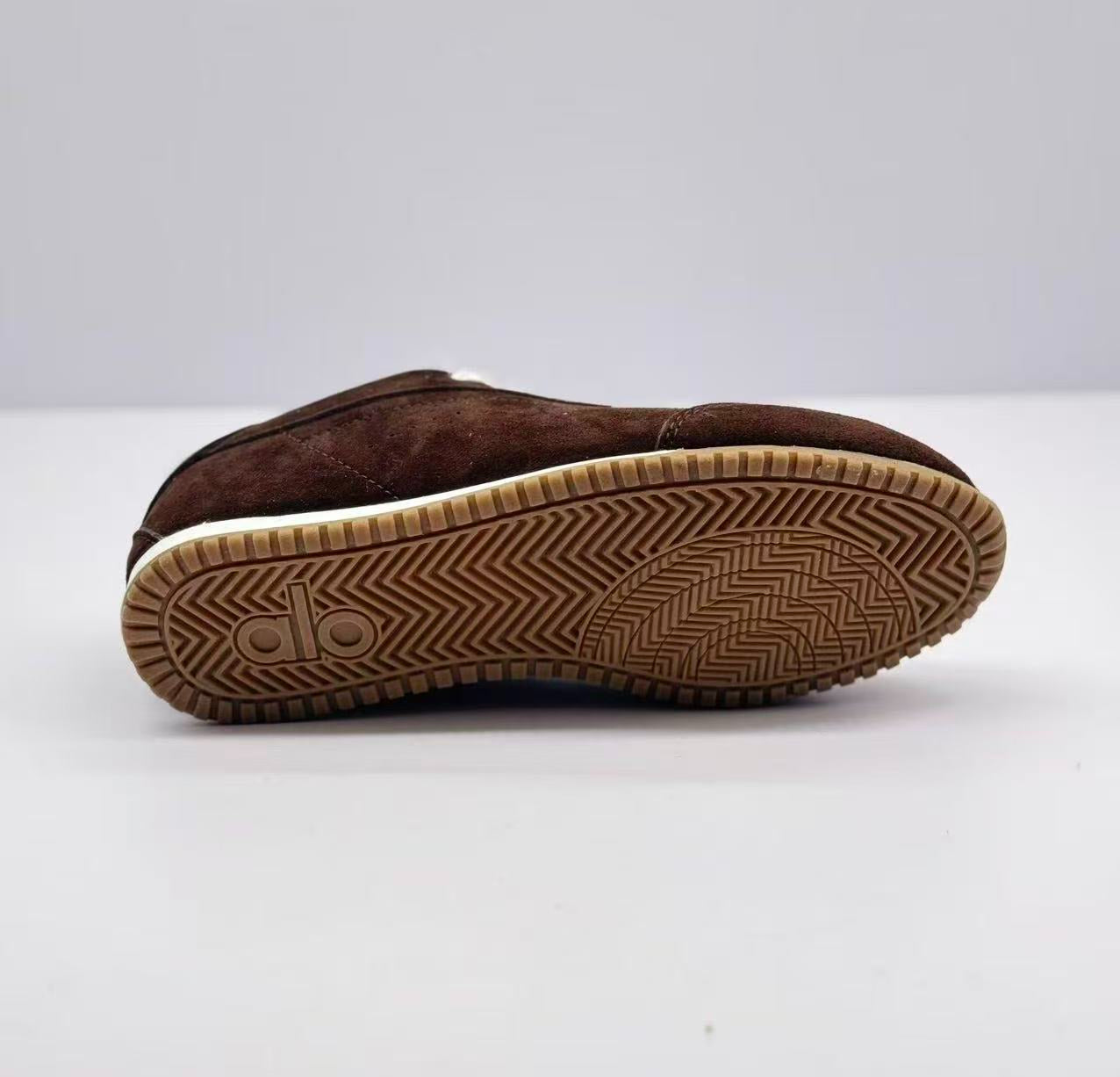 ALO Dark brown German training shoes