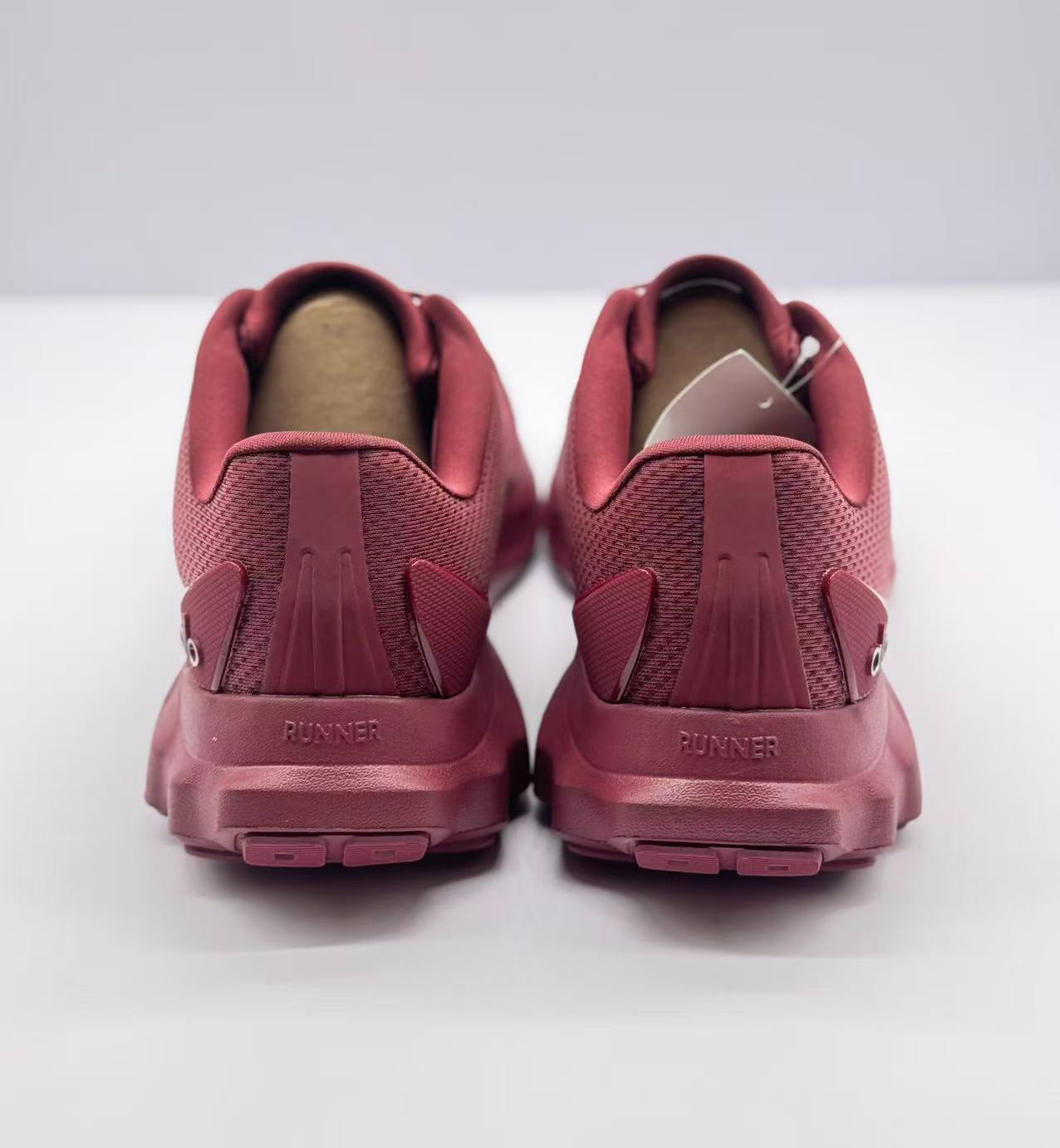 ALO running Wine red shoes
