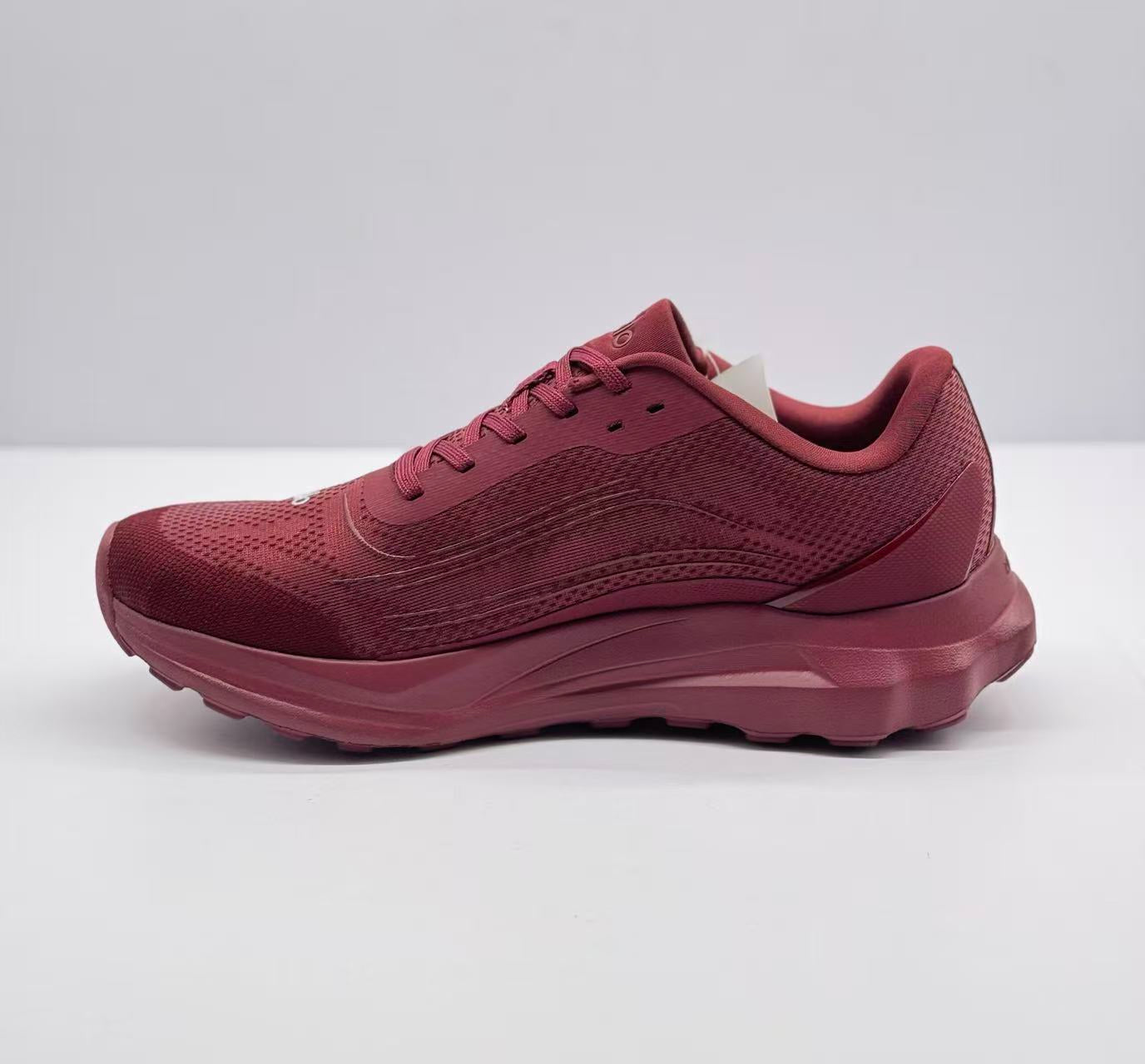 ALO running Wine red shoes