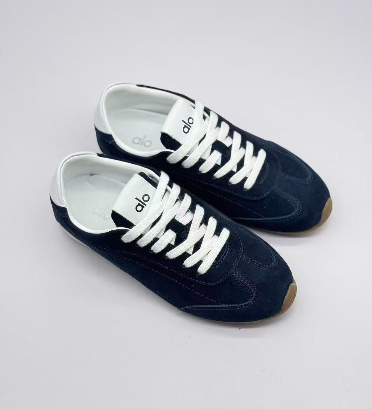 ALO Dark blue German training shoes